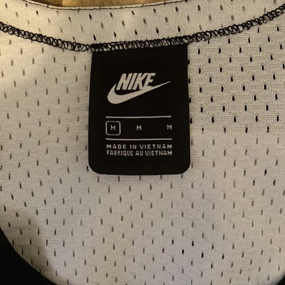 Lot of 3 mens shirts Nike, Jordan, DC - Picture 2 of 4